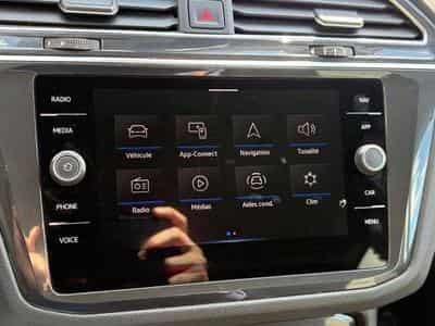 VW Tiguan Tiguan 2.0 TDi SCR 4Motion Life Business DSG (2022) - Photo 7
