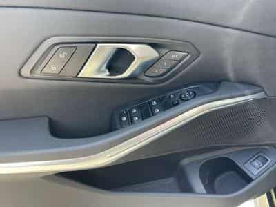 BMW 330 330d Touring Aut. M Sport GARANTIE JUSQU'A 36 MOIS (2024) - Photo 11