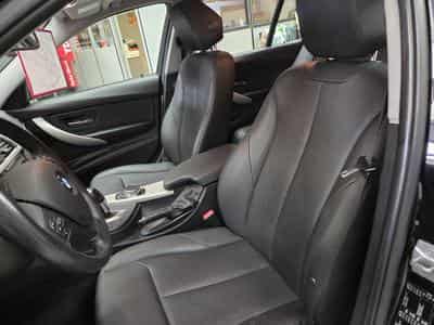 BMW 318 dA 136CV (2019) - Photo 10