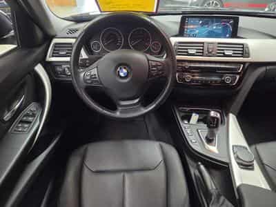 BMW 318 dA 136CV (2019) - Photo 12