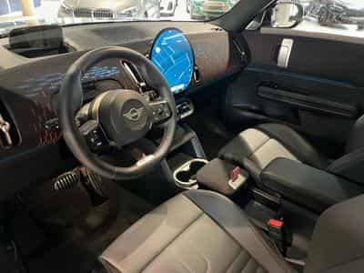 MINI John Cooper Works Co Countryman All4 John Cooper Works (2025) - Photo 10