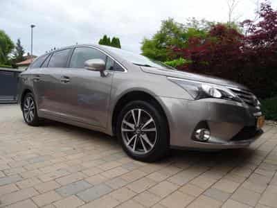 Toyota Avensis 1.8 AUTOMATIQUE (2014) - Photo 2