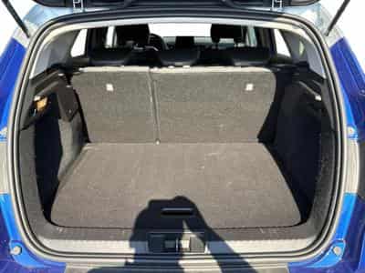 Renault Captur 1.33 TCe MHEV Iconic 140 EDC GPF (2023) - Photo 9