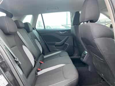 Skoda KAMIQ 1.0 TSI 116 SELECTION DSG7 (2025) - Foto 12