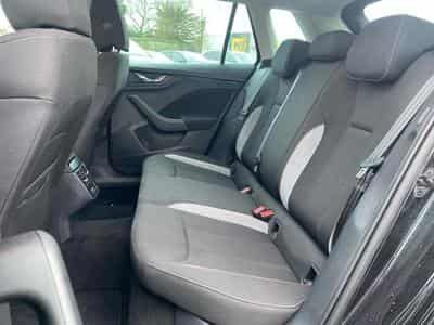 Skoda KAMIQ 1.0 TSI 116 SELECTION DSG7 (2025) - Foto 13