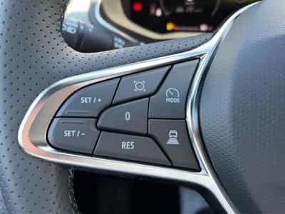 Renault CAPTUR II 1.8 E-TECH FULL HYBRID 160 TECHNO (2026) - Photo 14