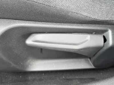 Peugeot 2008 1.2 100 STYLE (2025) - Foto 13