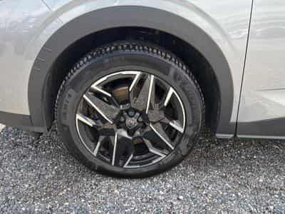 Peugeot 5008 HYBRID 145 ALLURE E-DCS6 (2025) - Foto 9