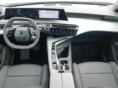 Peugeot 3008 1.2 HYBRID 145 ALLURE E-DCS6 (2025) - Foto 9