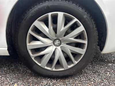 Peugeot 308 1.5 BLUEHDI 100 ACTIVE (2018) - Foto 12