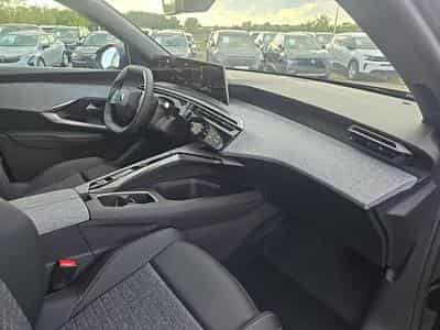 Peugeot 3008 1.2 HYBRID 145 ALLURE E-DCS6 (2025) - Photo 11