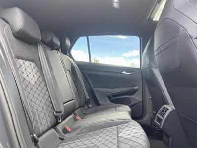 VW GOLF VIII 2.0 TDI 150 R-LINE DSG7 (2025) - Photo 15