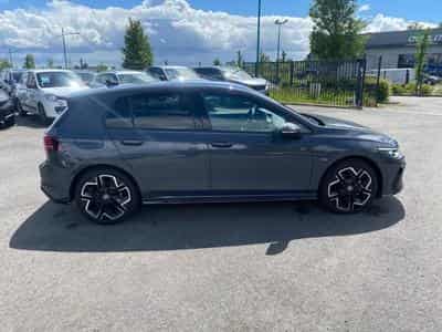 VW GOLF VIII 2.0 TDI 150 R-LINE DSG7 (2025) - Photo 4