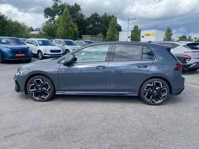 VW GOLF VIII 2.0 TDI 150 R-LINE DSG7 (2025) - Photo 8