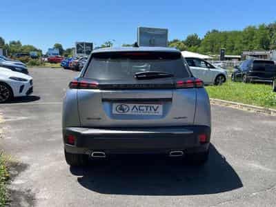 Peugeot 2008 1.2 HYBRID 145 ALLURE E-DCS6 (2025) - Photo 6