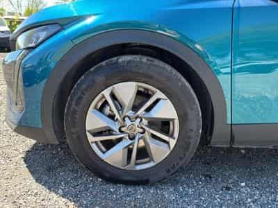 Peugeot 408 HYBRID 145 ALLURE E-DCS6 (2025) - Photo 9