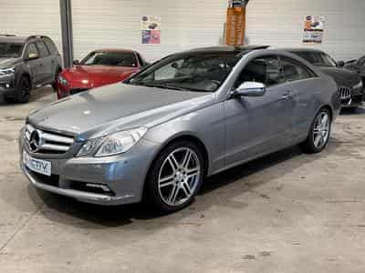 Mercedes CLASSE E COUPE 350 avantgarde executive 7gtro (2009) - Photo 1