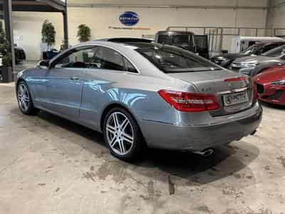 Mercedes CLASSE E COUPE 350 avantgarde executive 7gtro (2009) - Photo 7