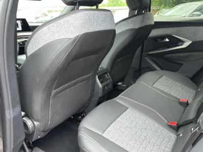 Peugeot 3008 1.2 HYBRID 145 ALLURE E-DCS6 (2025) - Photo 13