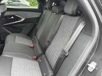 Peugeot 3008 1.2 HYBRID 145 ALLURE E-DCS6 (2025) - Photo 14