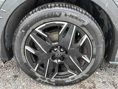 Peugeot 3008 1.2 HYBRID 145 ALLURE E-DCS6 (2025) - Photo 9