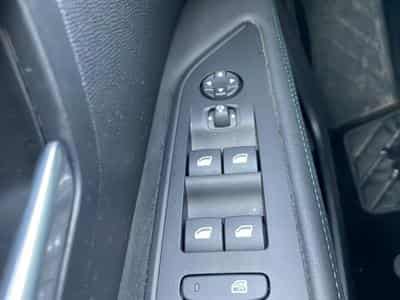 Peugeot 3008 PLUG-IN HYBRID 180 ALLURE PACK E-EAT8 (2024) - Photo 14