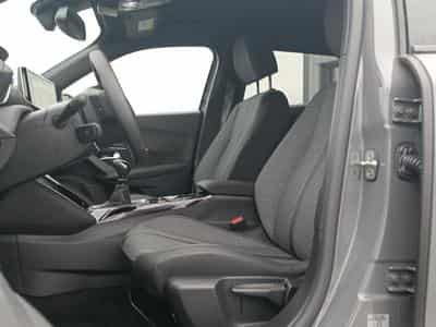 Peugeot 2008 1.2 100 ALLURE (2025) - Photo 10