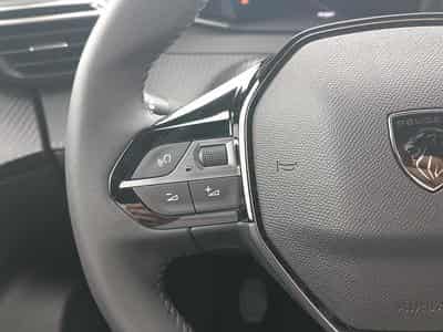 Peugeot 2008 1.2 100 ALLURE (2025) - Photo 15