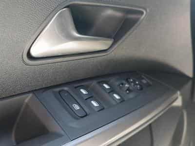 Peugeot 5008 HYBRID 145 ALLURE E-DCS6 (2025) - Photo 11