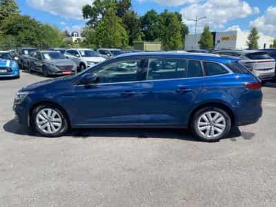 Renault MEGANE IV ESTATE 1.6 E-TECH PLUG-IN 160 EVOLUTION (2022) - Photo 8
