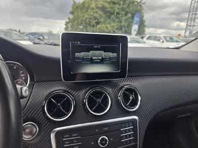 Mercedes GLA 180 INTUITION 7G-DCT (2017) - Photo 15