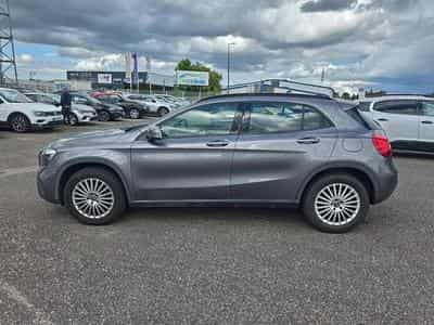 Mercedes GLA 180 INTUITION 7G-DCT (2017) - Photo 8