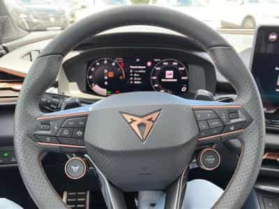 Cupra TERRAMAR 1.5 ETSI HYBRID 150 V DSG7 (2026) - Photo 15