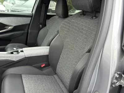 Peugeot 5008 HYBRID 145 ALLURE E-DCS6 (2025) - Foto 12