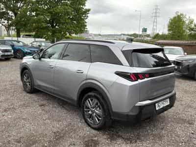 Peugeot 5008 HYBRID 145 ALLURE E-DCS6 (2025) - Foto 7