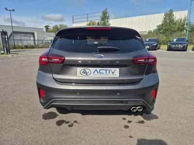 Ford Focus 1.5 ECOBLUE 115 ST-LINE BVA8 (2024) - Foto 6