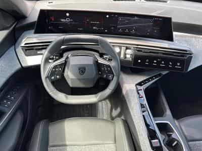 Peugeot 5008 HYBRID 145 ALLURE E-DCS6 (2025) - Foto 10