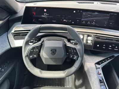 Peugeot 5008 HYBRID 145 ALLURE E-DCS6 (2025) - Foto 11