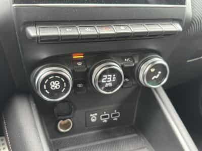 Renault CAPTUR II 1.6 E-TECH HYBRIDE 145 RS LINE (2022) - Photo 13