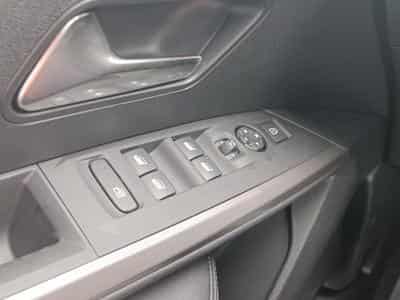 Peugeot 5008 HYBRID 145 ALLURE E-DCS6 (2025) - Photo 11