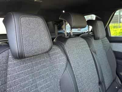 Peugeot 5008 HYBRID 145 ALLURE E-DCS6 (2025) - Photo 11