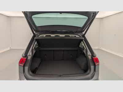 VW Tiguan 2.0 TDI 122CH BVM6 ACTIVE (2022) - Photo 11
