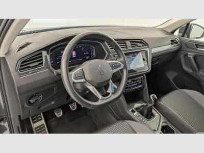 VW Tiguan 2.0 TDI 122CH BVM6 ACTIVE (2022) - Photo 15