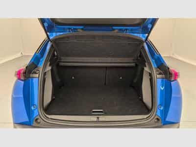 Peugeot 2008 PureTech 130 S&S BVM6 Allure Pack (2023) - Photo 11
