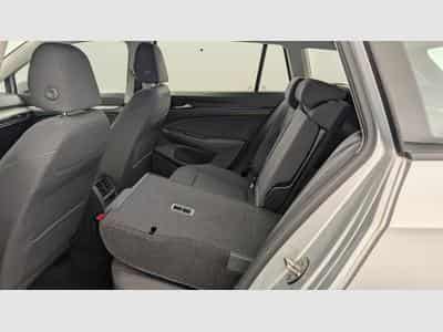 VW GOLF 8 SW 2.0 TDI SCR 115 BVM6 LIFE (2023) - Photo 12