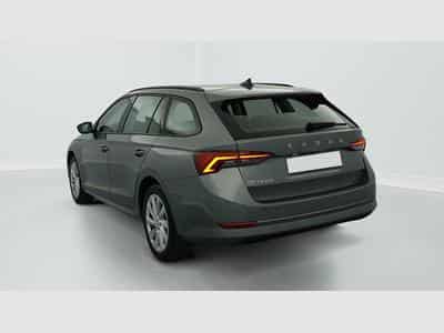 Skoda Octavia 2.0 TDI 150 CH DSG7 BUSINESS (2023) - Photo 5