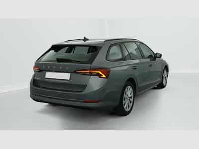 Skoda Octavia 2.0 TDI 150 CH DSG7 BUSINESS (2023) - Photo 7