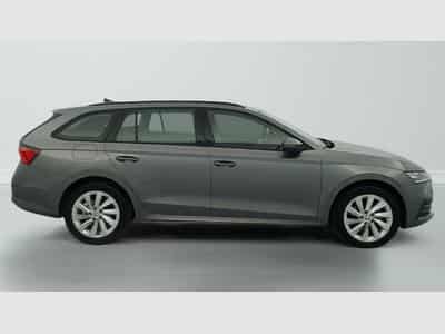 Skoda Octavia 2.0 TDI 150 CH DSG7 BUSINESS (2023) - Photo 8