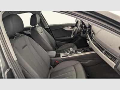 Audi A4 35 TFSI 150 S tronic 7 Design (2021) - Photo 9