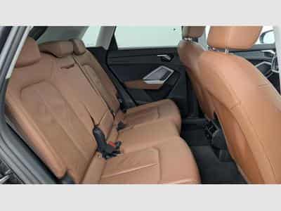 Audi Q3 35 TDI 150 ch S tronic 7 Design (2023) - Photo 10